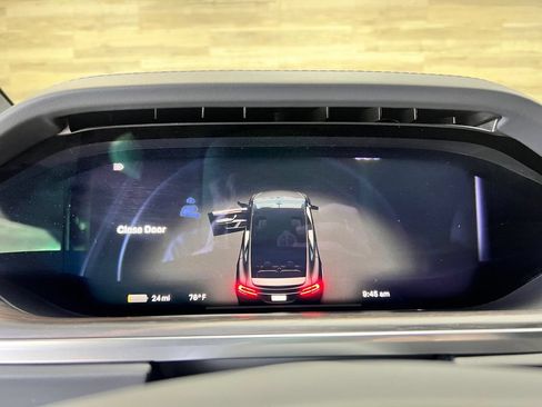 Used 2024 Tesla Model X AWD/4WD image 25