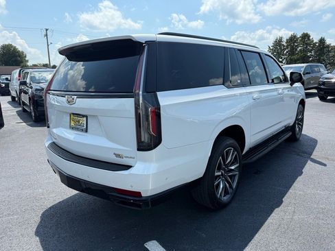 Used 2022 Cadillac Escalade ESV Sport image 6