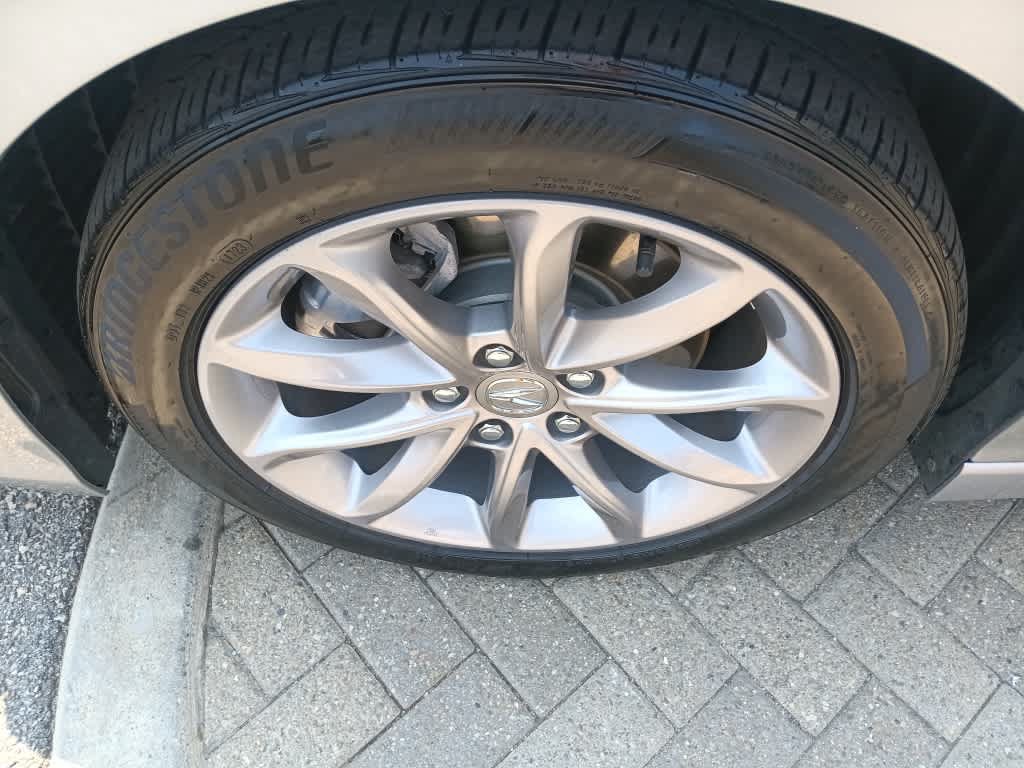 Used 2023 Acura TLX FWD image 9