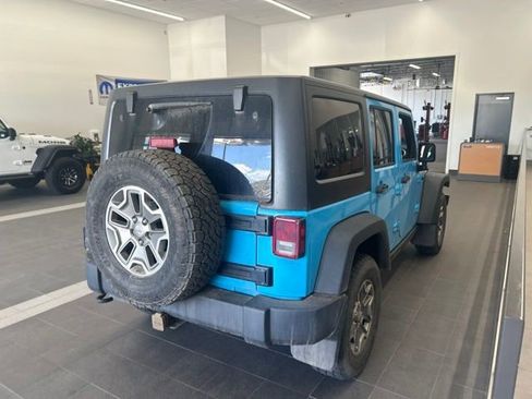 Used 2018 Jeep Wrangler Unlimited Rubicon w/ Cold Weather Group AWD/4WD image 4