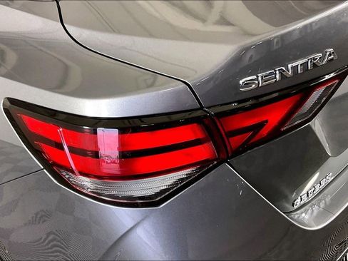 Used 2024 Nissan Sentra SV FWD image 40