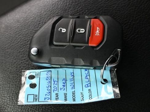 Used 2025 Jeep Wrangler Unlimited Sport AWD/4WD image 22