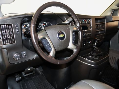 Used 2019 Chevrolet Express 3500 w/ Driver Convenience Package RWD image 34