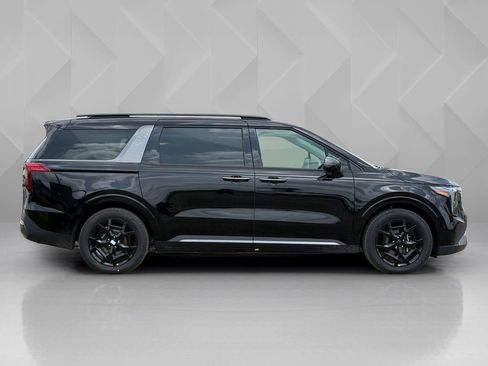 New 2026 Kia Carnival SX FWD image 4