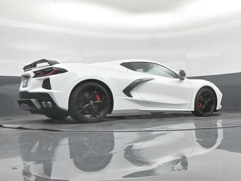 Used 2022 Chevrolet Corvette Stingray Premium Cpe w/ Z51 Performance Package RWD image 51