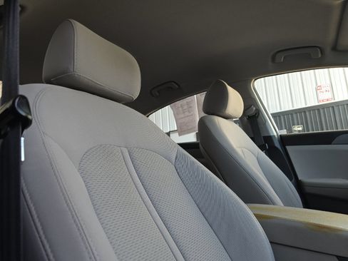 Used 2019 Hyundai Sonata SE FWD image 16