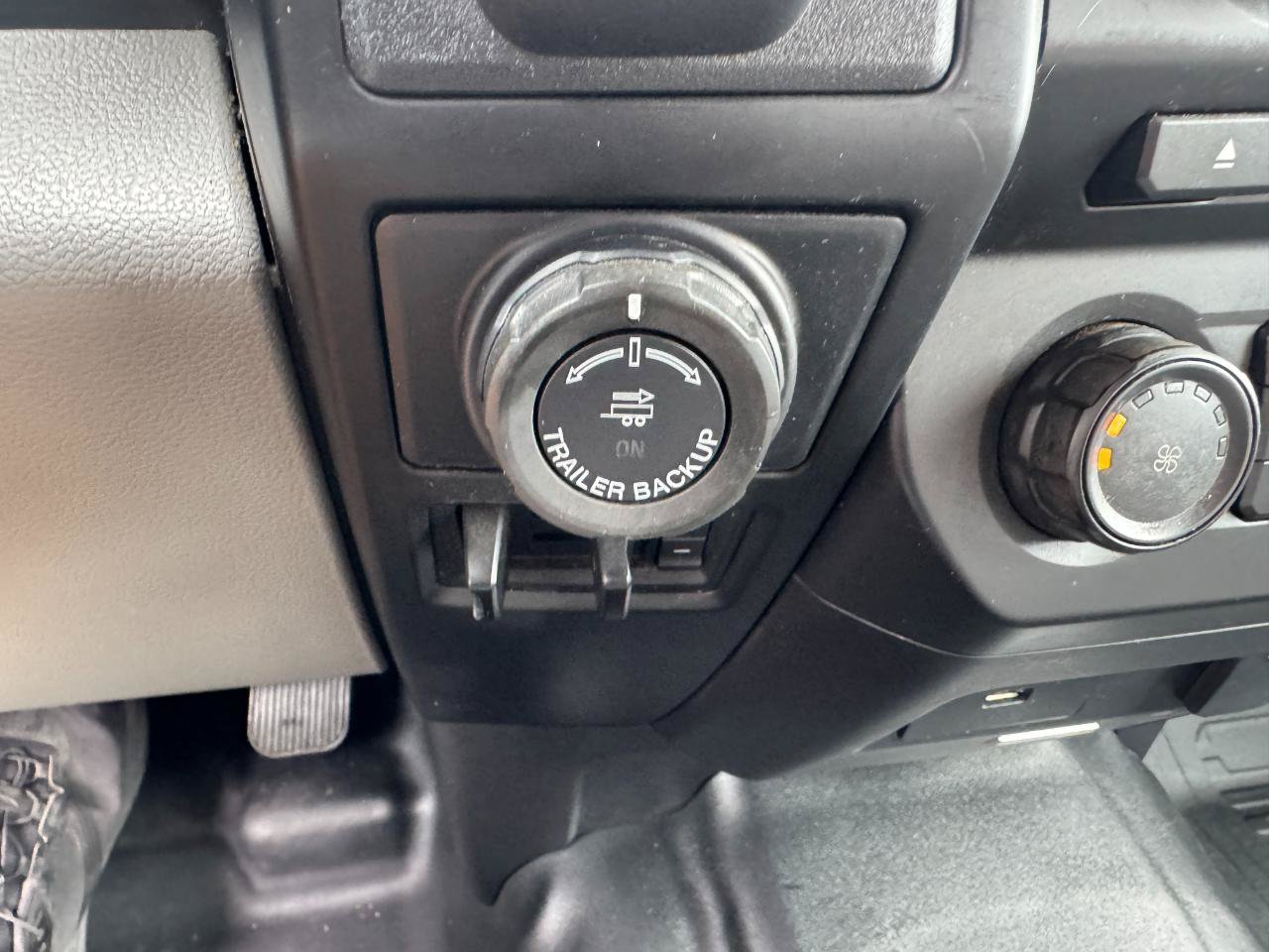 Used 2017 Ford F150 XL w/ Equipment Group 101A Mid RWD image 30