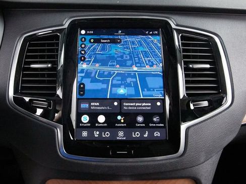 Certified 2025 Volvo XC90 B6 Plus w/ Protection Package Premier AWD/4WD image 14