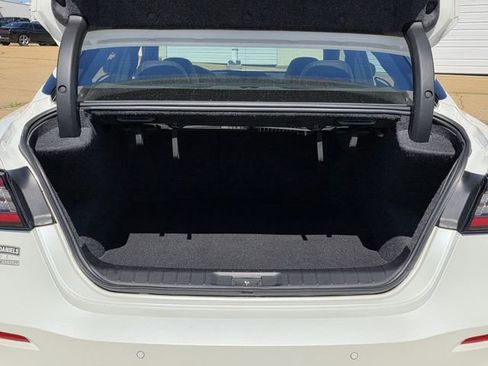 Used 2023 Nissan Maxima SR w/ Sport Mat Group image 30