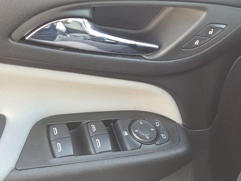 Used 2024 Chevrolet Equinox LT w/ LPO, Floor Liner Package FWD image 25
