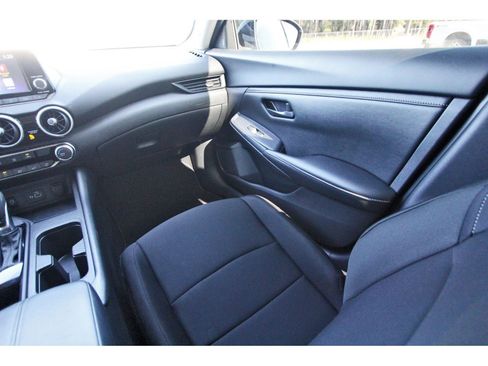 Used 2025 Nissan Sentra S image 13