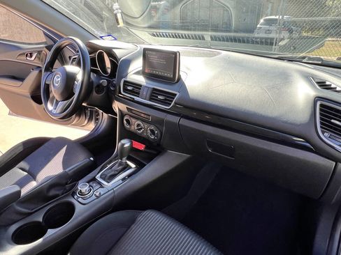 Used 2016 MAZDA MAZDA3 i Sport w/ Preferred Equipment Package image 26