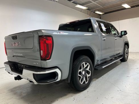 Used 2023 GMC Sierra 1500 SLT w/ SLT Premium Package AWD/4WD image 9