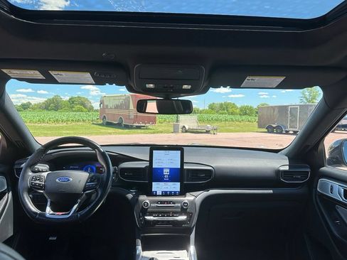 Used 2020 Ford Explorer ST w/ ST Street Pack AWD/4WD image 27