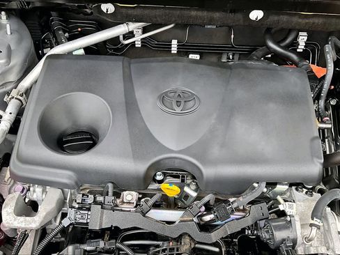 Certified 2023 Toyota RAV4 XLE image 32