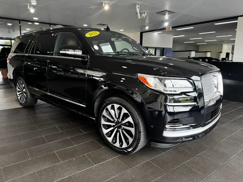 Used 2022 Lincoln Navigator L Reserve AWD/4WD image 7