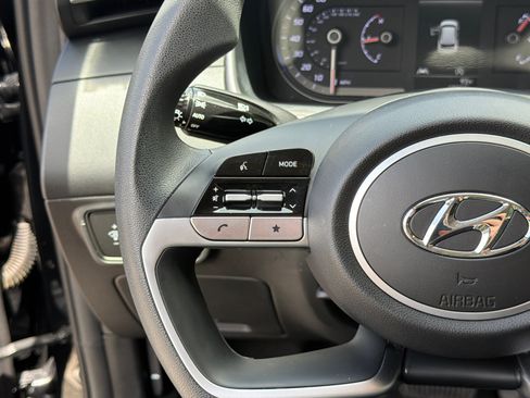 Certified 2024 Hyundai Tucson SE FWD image 25