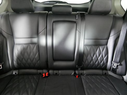 Used 2021 Nissan Rogue Platinum AWD/4WD image 13