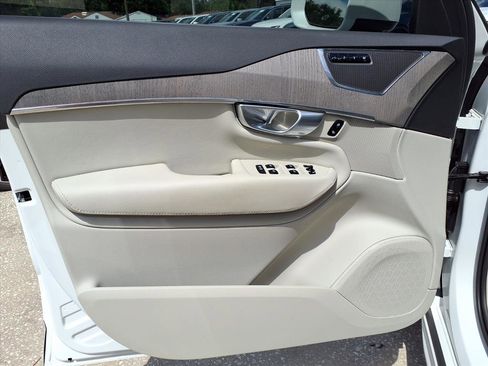 Certified 2023 Volvo XC90 B6 Core w/ Protection Package Premier image 23