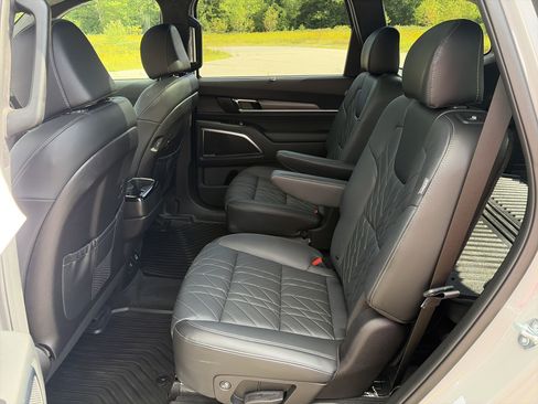 Certified 2025 Kia Telluride SX Prestige X-Line AWD/4WD image 16
