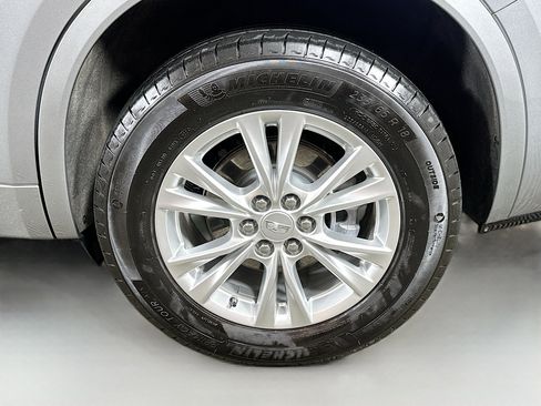 Used 2024 Cadillac XT6 Luxury AWD/4WD image 32