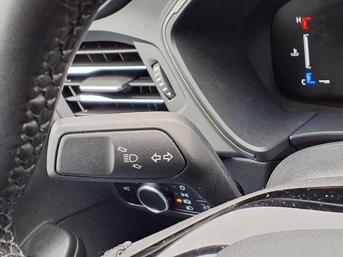 Used 2023 Ford Escape Active image 17