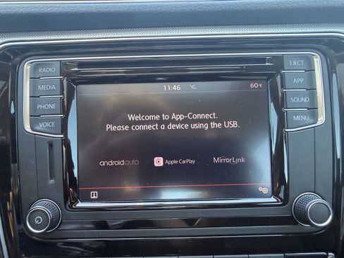 Used 2018 Volkswagen Passat 2.0T SE w/ SE Lighting Package FWD image 20