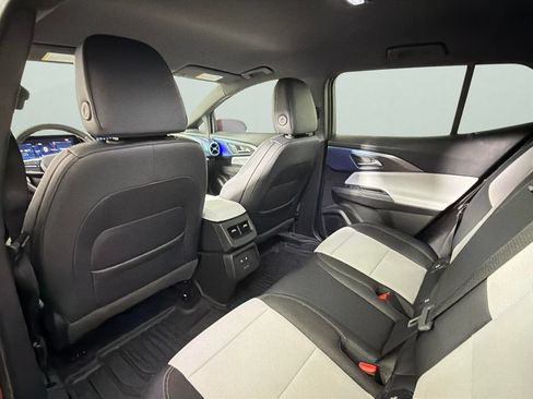 Certified 2024 Chevrolet Equinox EV LT FWD image 27