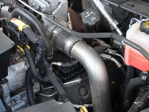 Used 2021 Chevrolet Silverado 2500 High Country AWD/4WD image 19