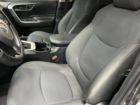 Used 2023 Toyota RAV4 LE FWD image 14