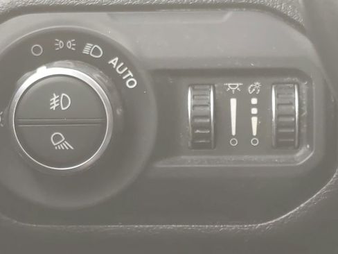 Used 2022 Jeep Gladiator Sport AWD/4WD image 27