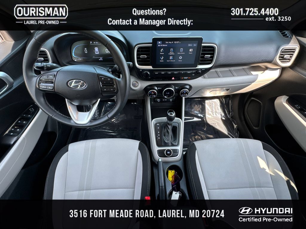 Certified 2024 Hyundai Venue SEL FWD image 17