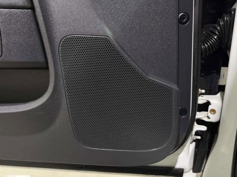 Used 2012 Dodge Challenger SXT Plus image 21