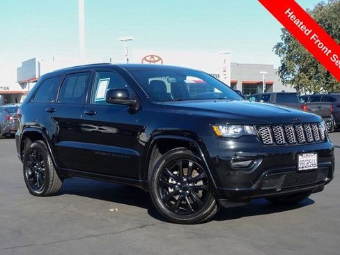 Used 2022 Jeep Grand Cherokee Laredo X image 7