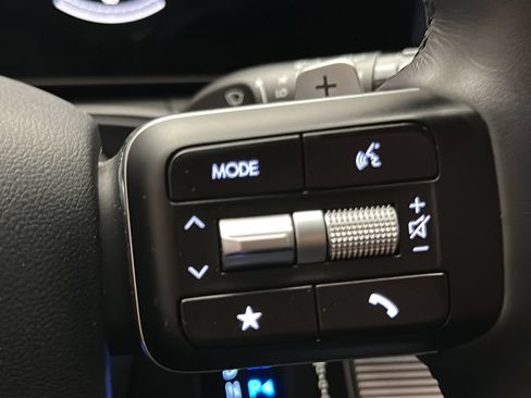 Certified 2025 Hyundai Santa Fe SEL AWD/4WD image 29