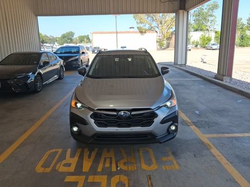 Used 2025 Subaru Crosstrek 2.5i Premium AWD/4WD image 5