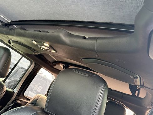 Used 2021 Jeep Wrangler Unlimited Rubicon image 20