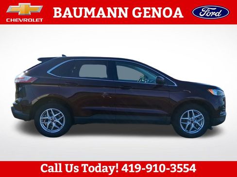 Used 2024 Ford Edge SEL w/ Convenience Package AWD/4WD image 7