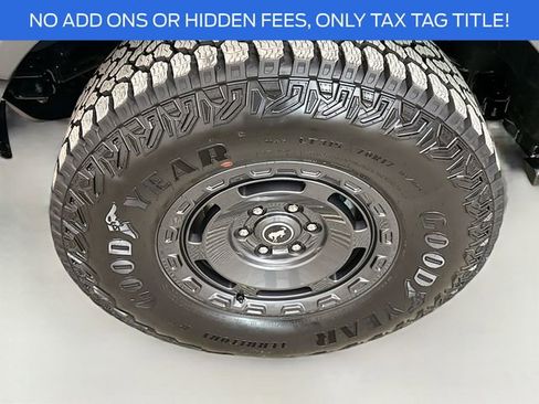 New 2025 Ford Bronco Badlands image 30