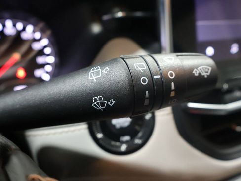 Used 2022 Jeep Compass Limited image 40