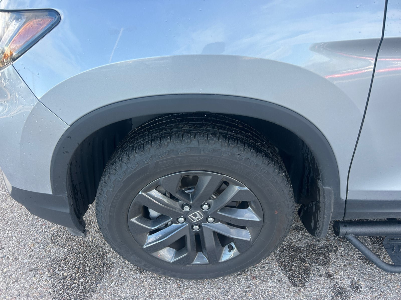 Used 2025 Honda Ridgeline Sport image 11