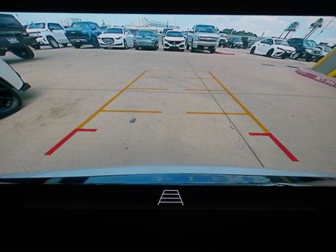 Used 2025 Buick Envista Sport Touring w/ Convenience I Package FWD image 18