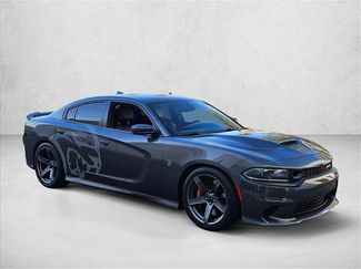 Used 2019 Dodge Charger SRT Hellcat w/ Navigation & Travel Group video 3
