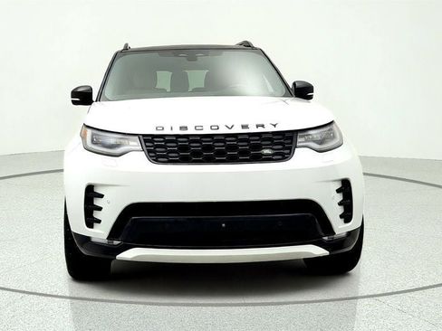 Used 2025 Land Rover Discovery Dynamic SE AWD/4WD image 2