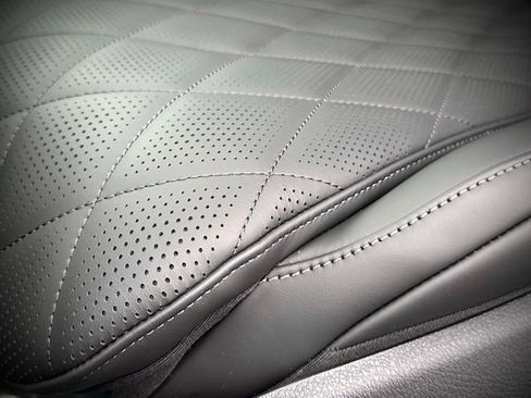 New 2026 Mercedes-Benz E 350 4MATIC Sedan image 22