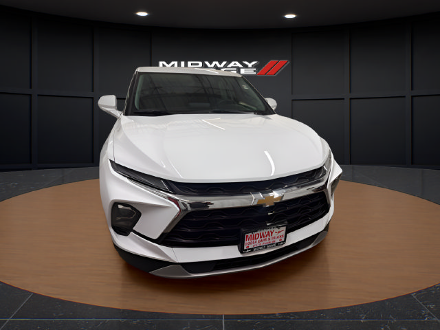 Used 2025 Chevrolet Blazer LT FWD image 5