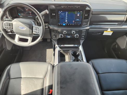 Used 2024 Ford F250 Lariat w/ Black Appearance Package image 19