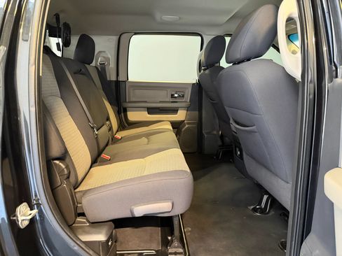 Used 2010 Dodge Ram 2500 Truck SLT w/ Technology Group AWD/4WD image 32