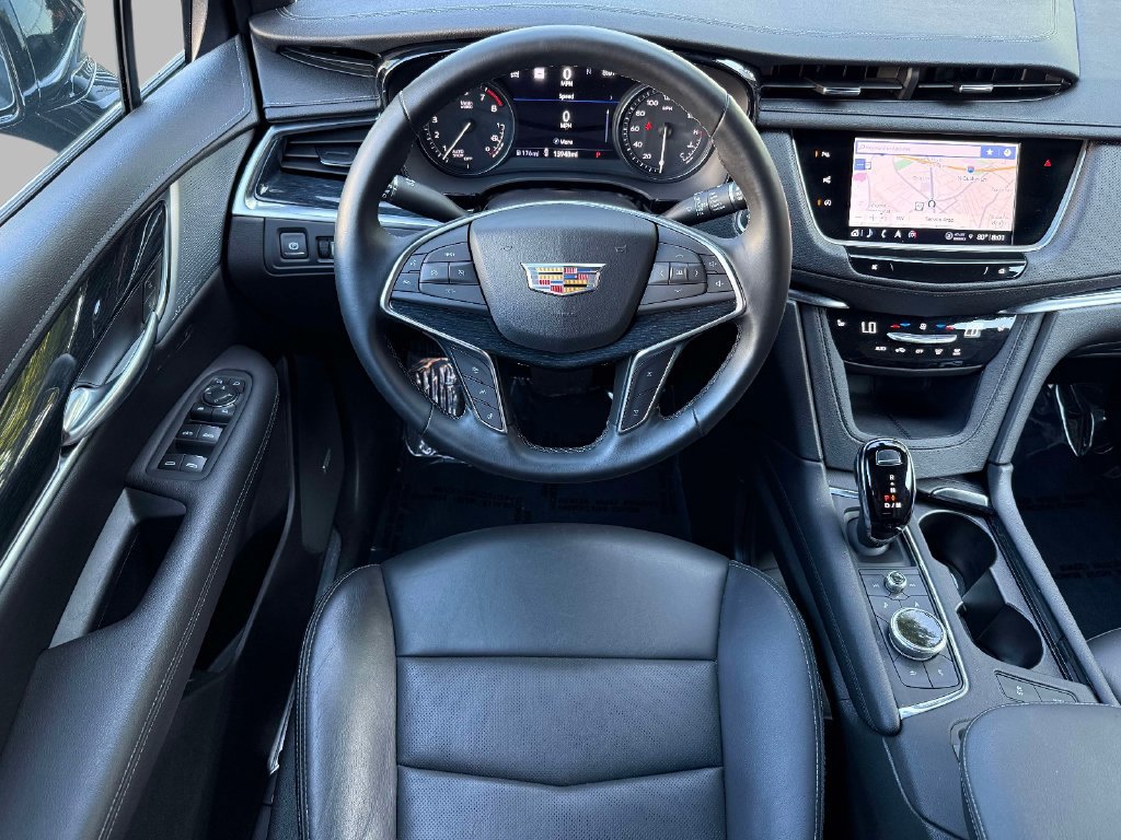 Used 2024 Cadillac XT5 Premium Luxury w/ Technology Package AWD/4WD image 4