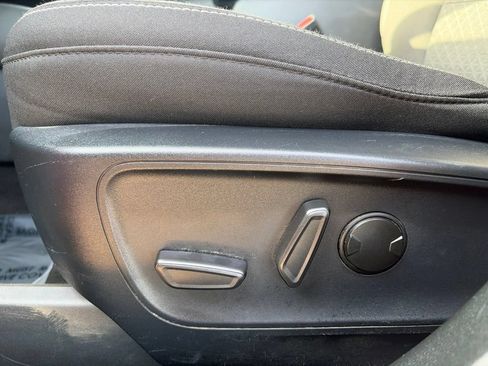 Used 2024 Ford Escape Active AWD/4WD image 21